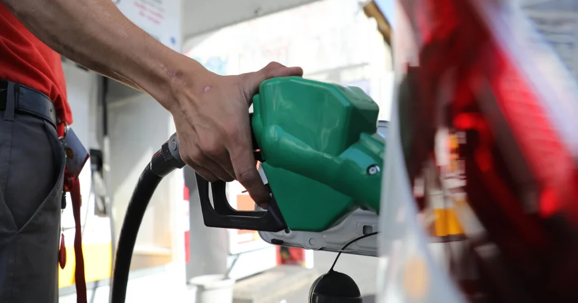 Enap anuncia importantes bajas en los precios de la gasolina a partir de este jueves