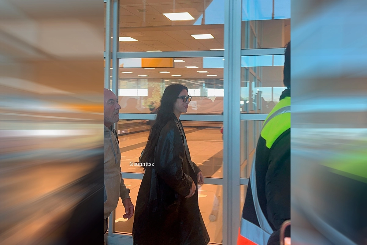 VIDEO| Dua Lipa causó furor en redes tras aterrizar en Calama: Visitará San Pedro de Atacama