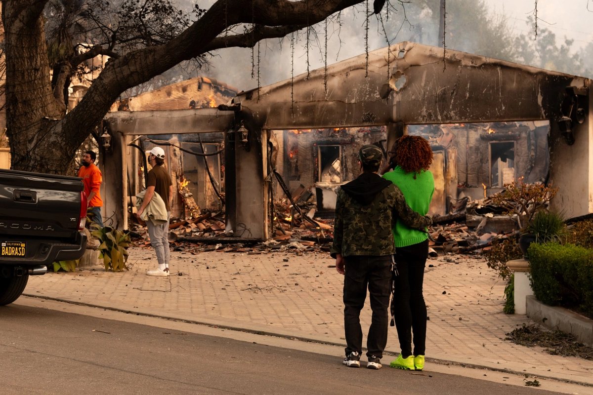 Conseguir un techo: El drama de inmigrantes afectados por incendios de Los Ángeles