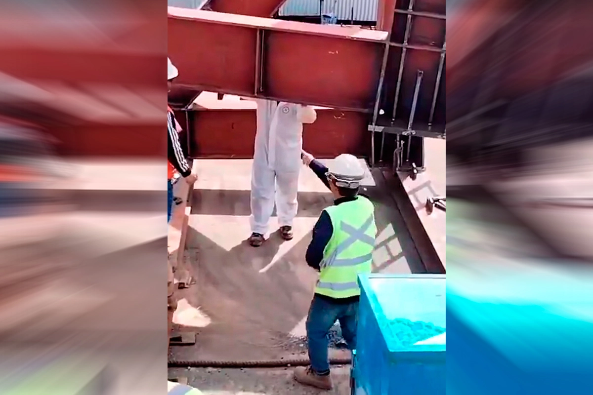 VIDEO| Despiden a supervisor coreano por gritar a trabajadores de Puente Chacao y a operario que grabó