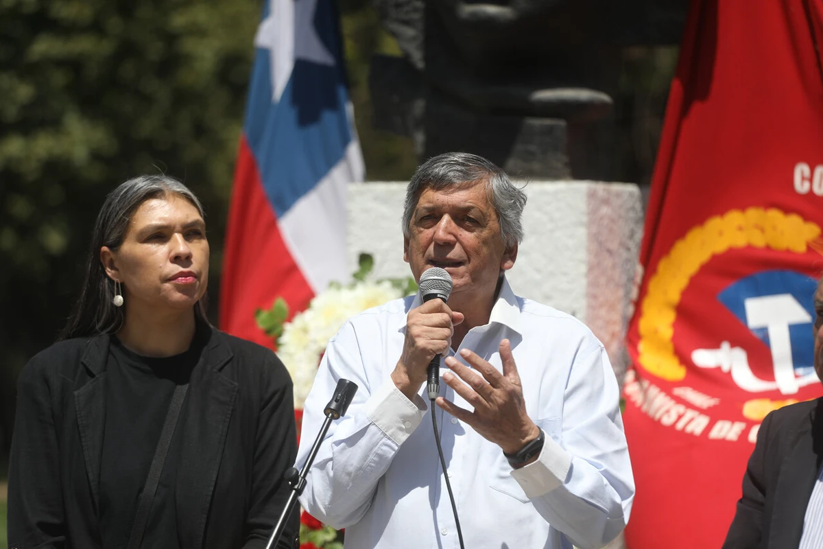 Lautaro Carmona y Bárbara Figueroa fueron electos por unanimidad como líderes del PC