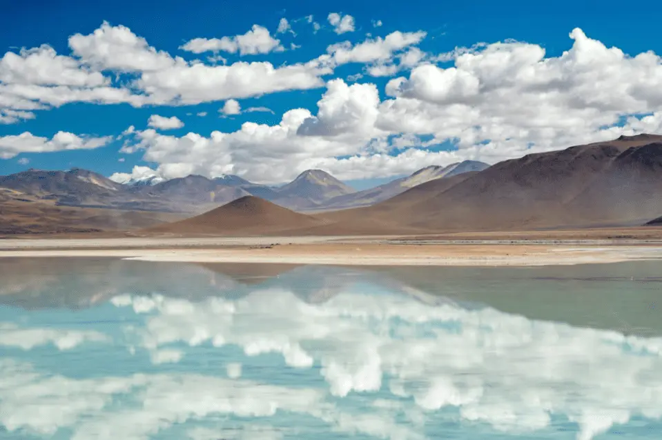 Aguas fósiles: El desconocido tesoro del desierto que peligra con la minería de litio