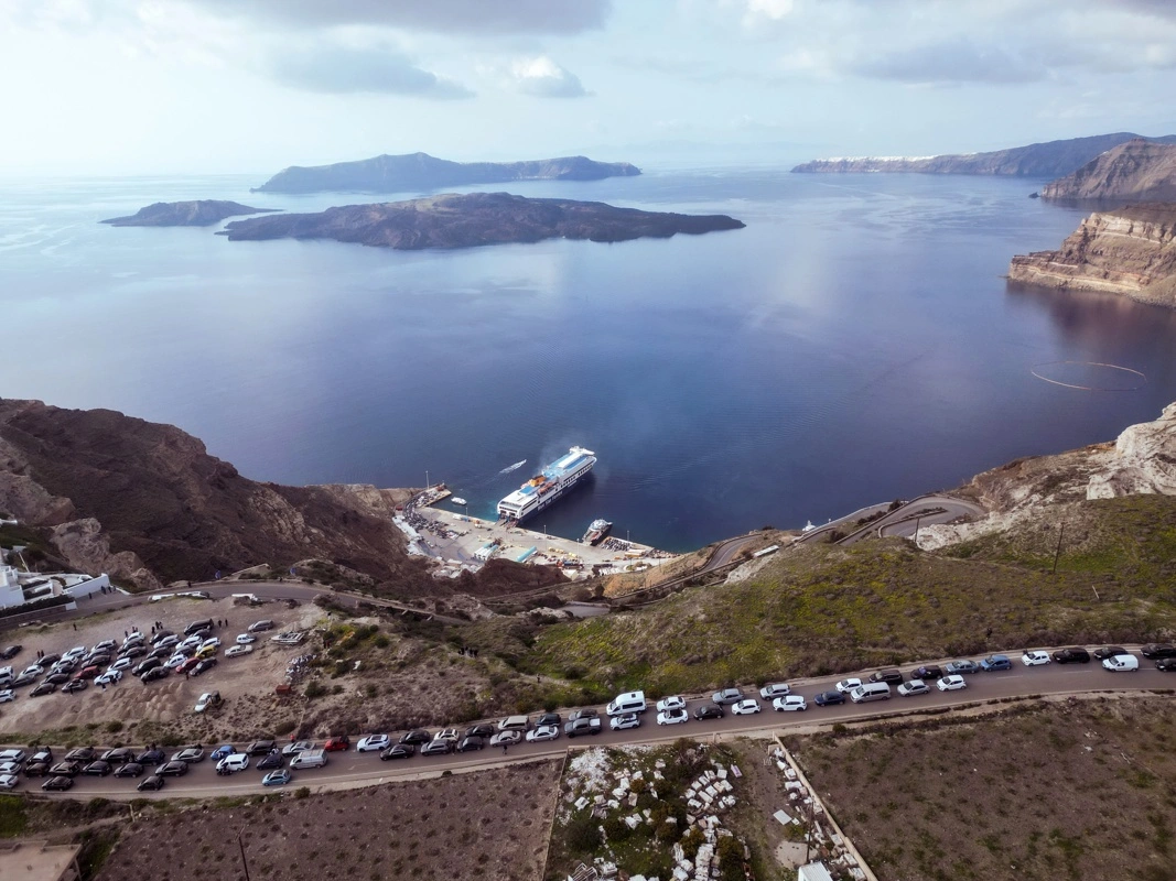 Enjambre sísmico en Santorini provoca temor en Grecia: Casi 10.000 personas escapan de la isla