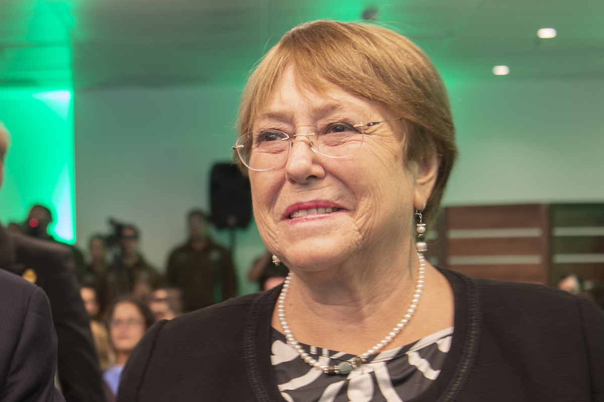 El último intento del PS para convencer a Bachelet de una nueva aventura presidencial