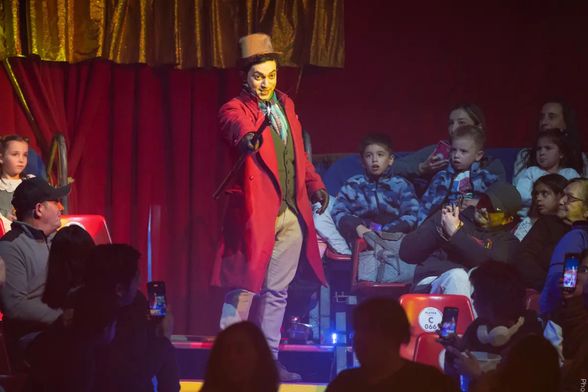 Willy Wonka se despide del verano y de Chile con gran show musical-circense y efectos visuales