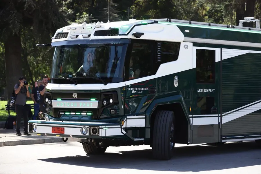 El carro cuenta con un moderno y funcional diseño.