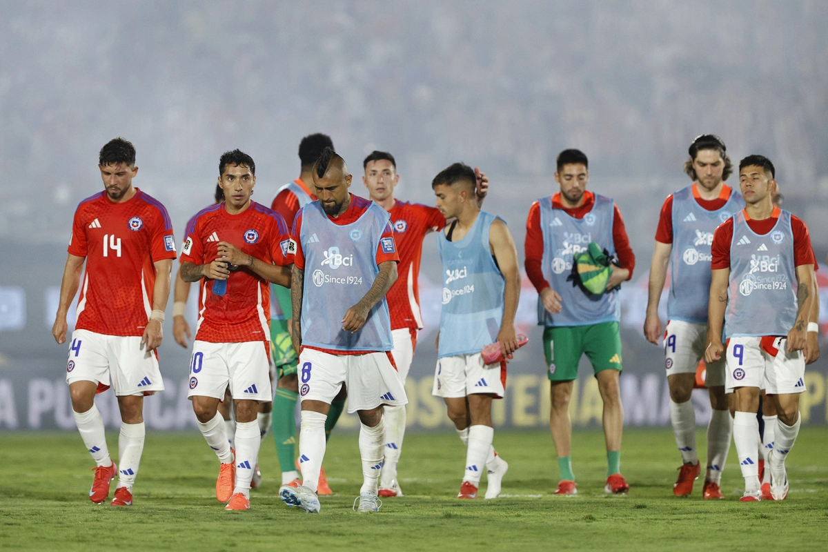 Chile es último en Clasificatorias: Hinchas piden la renuncia de Gareca y critican ingreso de Valdés