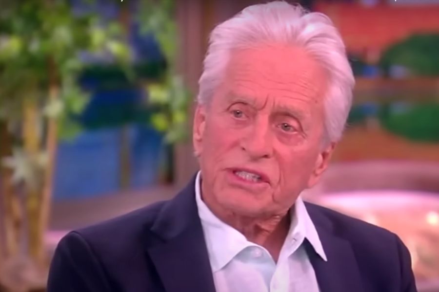 Actores contra Biden: Ahora Michael Douglas ve difícil que pueda cumplir un nuevo mandato