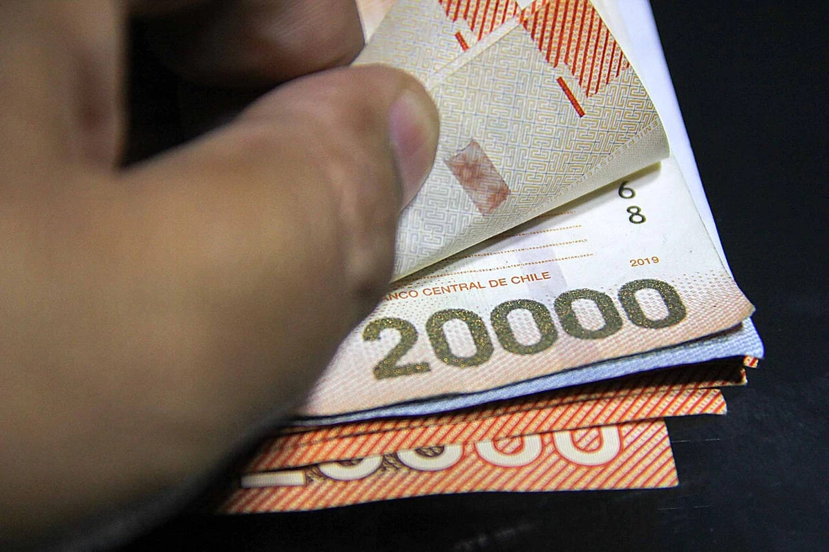 Gobierno y CUT sellan acuerdo por sueldo mínimo: Revisa en cuánto subirían los $510.000 actuales