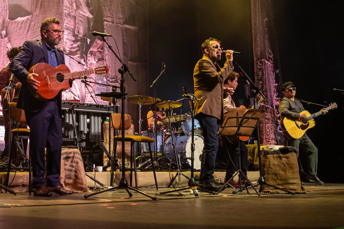 Los Bunkers amplía su Gira Acústica y confirma show masivo: Será en noviembre y en Movistar Arena