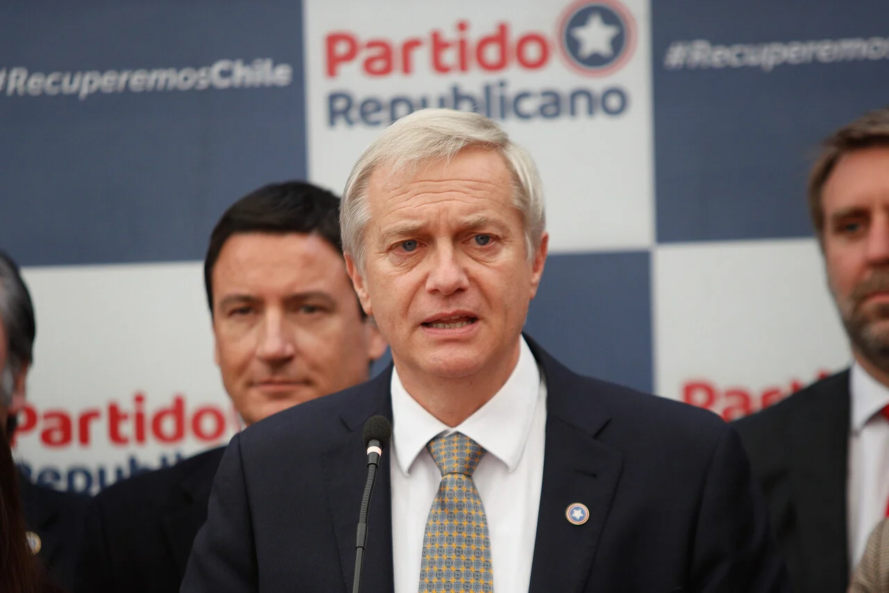 Banda de robo de cables liderada por republicano: Pedirán respuesta de Kast en Comisión Investigadora