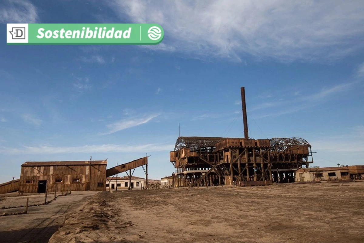 Salitrera Humberstone se convertirá en pasarela de moda para quienes rescatan la basura textil en el desierto