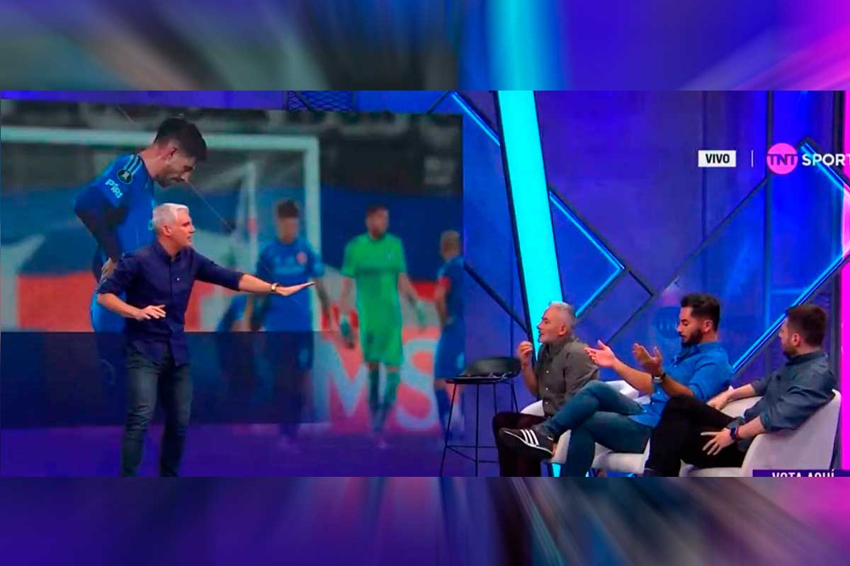 VIDEO| “Nadie es soberbio aquí hue…”: La fuerte discusión en TV de Johnny Herrera con Manuel de Tezanos