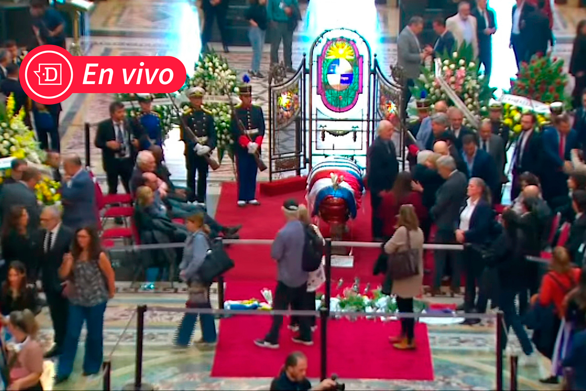 EN VIVO| Pepe Mujica tiene funeral de Estado y miles de uruguayos despiden a su presidente más querido