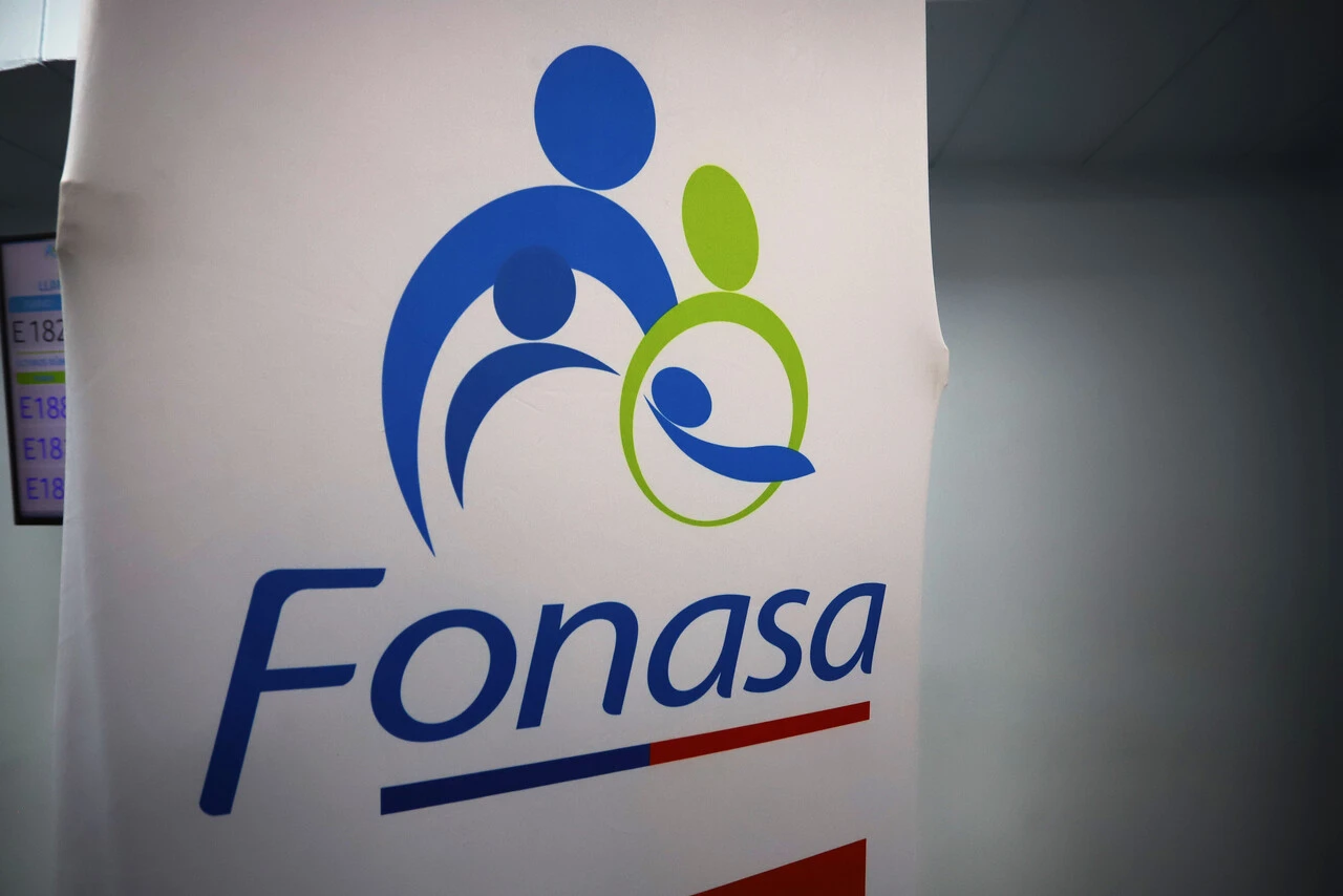 Fonasa reporta caída de su sistema informático y cierre de sus sucursales a nivel nacional