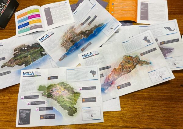 Mapas con información sobre los territorios.