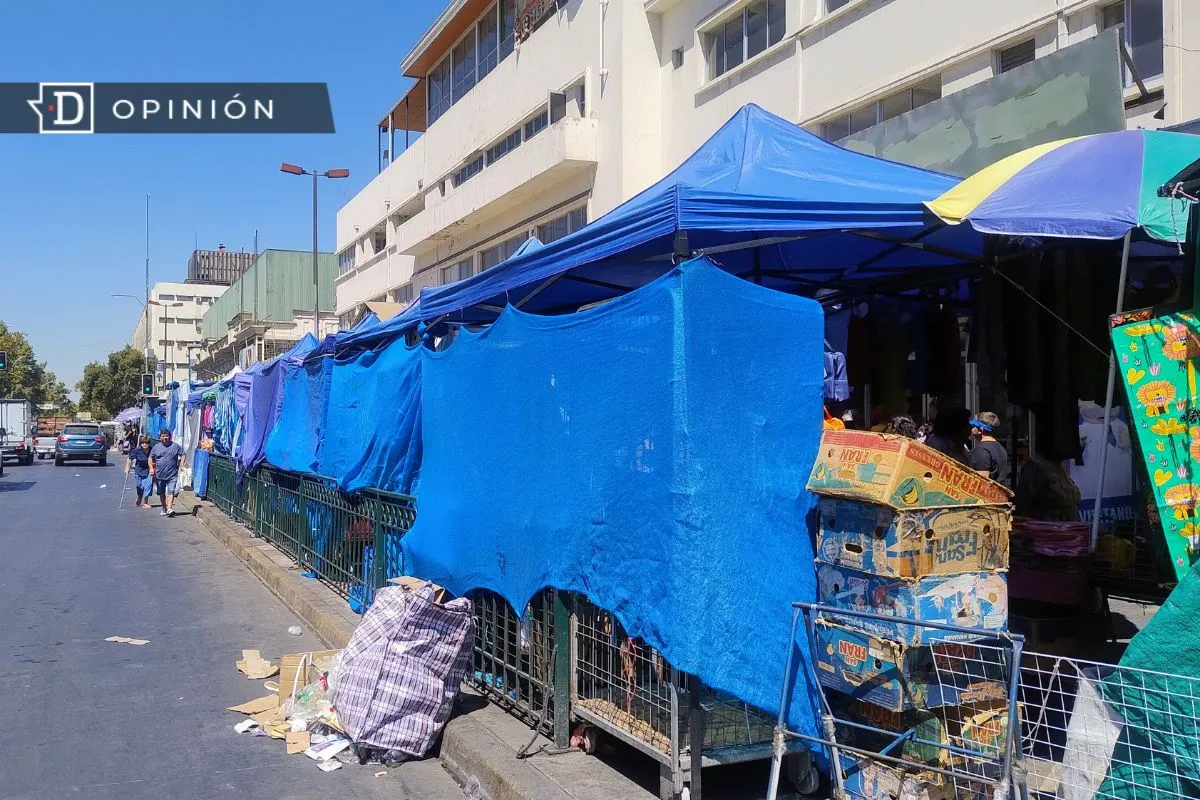 Toldos azules: El verdadero rostro de la precariedad laboral en el Chile neoliberal