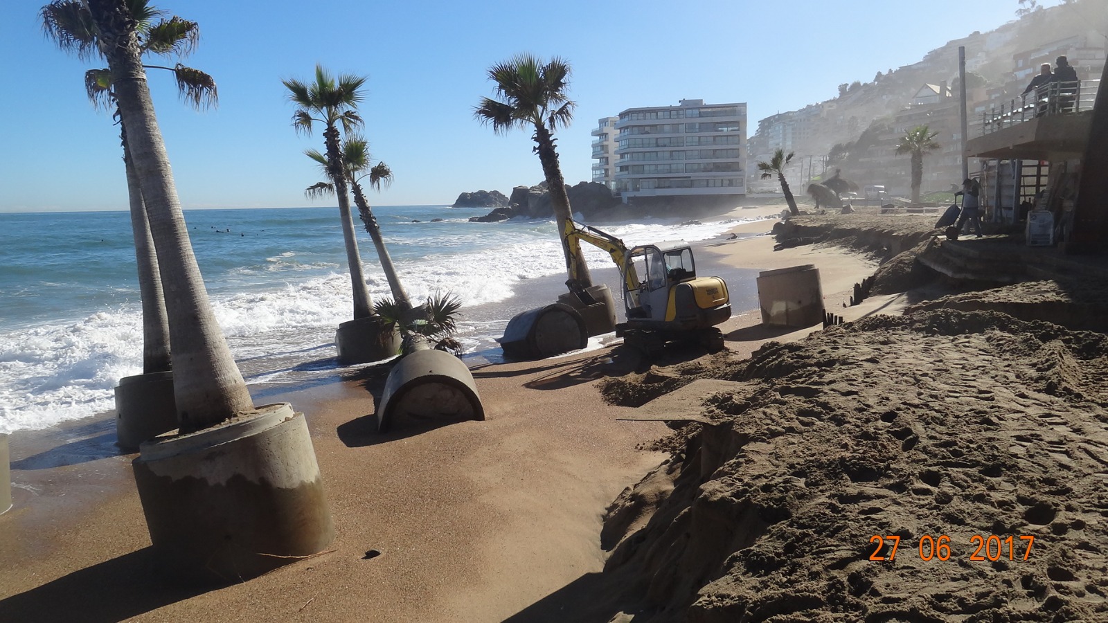 Marejadas están matando 10 playas cotizadas de Chile: Pierden hasta 5,8 metros por año