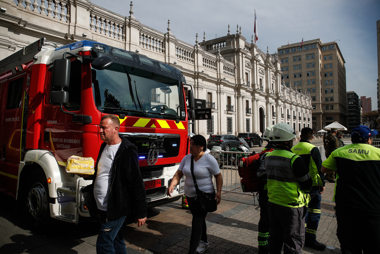 Emergencia en Santiago por emanación de gas: Olor se traslada a otras comunas y aún no hay origen claro