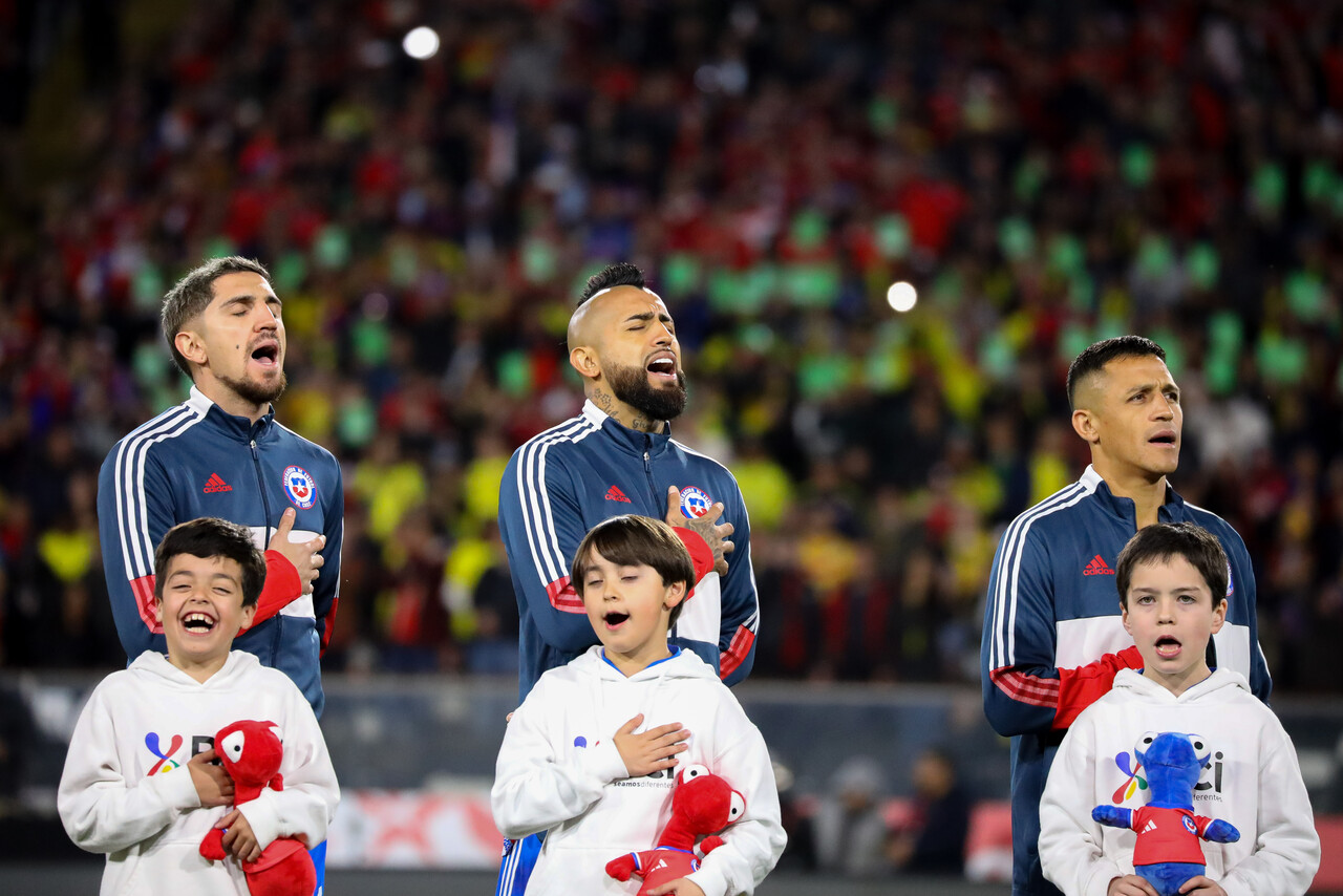 Con Arturo Vidal y Esteban Pavez: Ricardo Gareca entrega nómina de La Roja sin un “9” de área