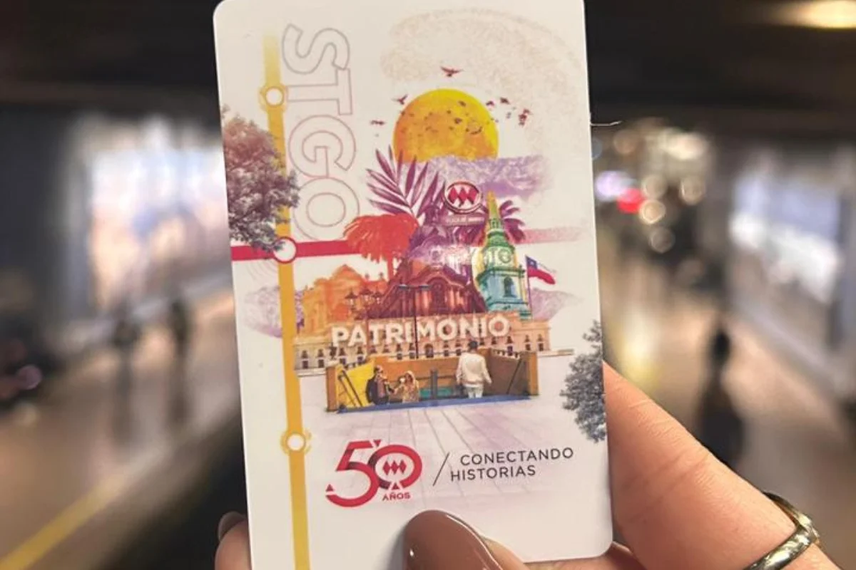 Metro de Santiago anuncia tarjeta Bip! especial por Día del Patrimonio: Revisa en qué estaciones conseguirla