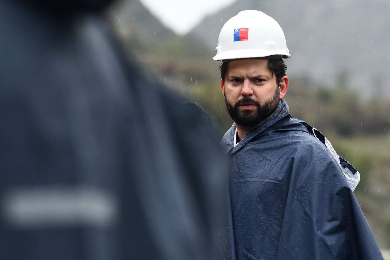 Presidente Boric viaja a Puerto Varas para supervisar Ficha FIBE tras tornado que dejó 19 lesionados y 250 viviendas afectadas