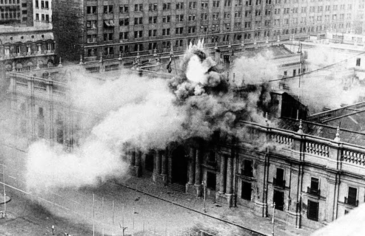 Bombardeo a La Moneda remeció Santiago: Sismogramas de 1973 son donados a Museo de la Memoria y los Derechos Humanos