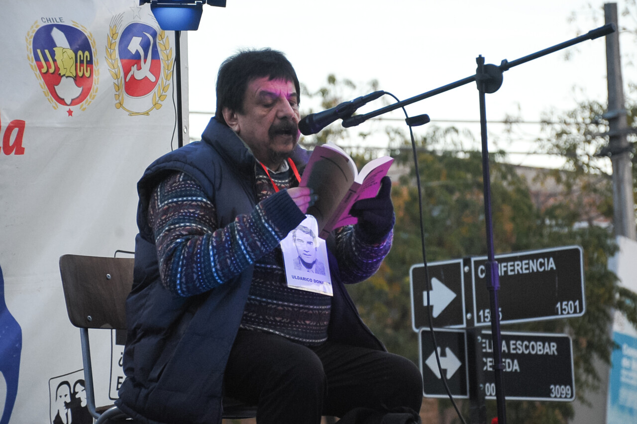 Mauricio Redolés, un incombustible: Anuncia gira nacional celebrando sus 50 años de carrera