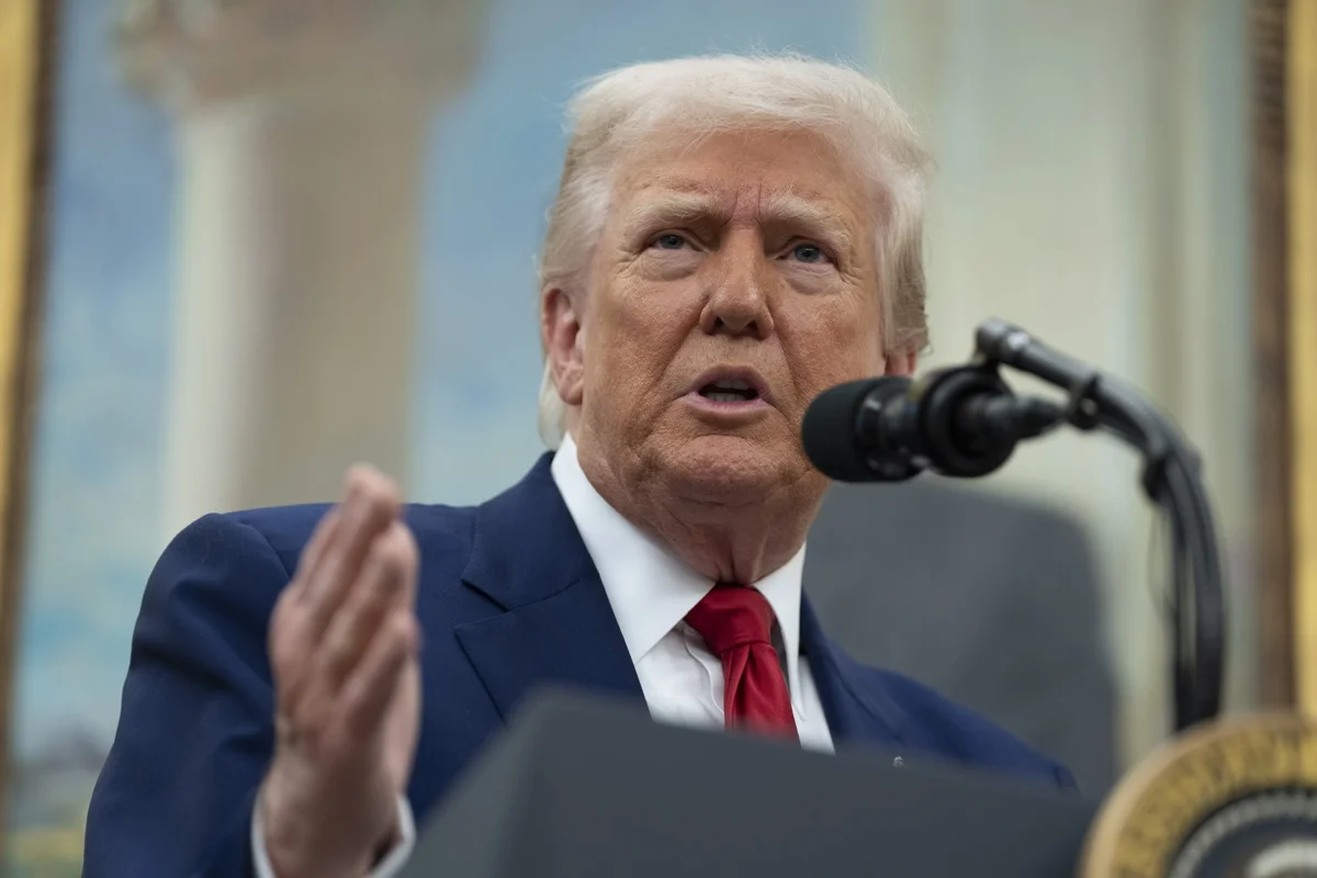 Trump frena tramitación de visas de estudiantes extranjeros: Investigará redes sociales antes de autorizar ingresos