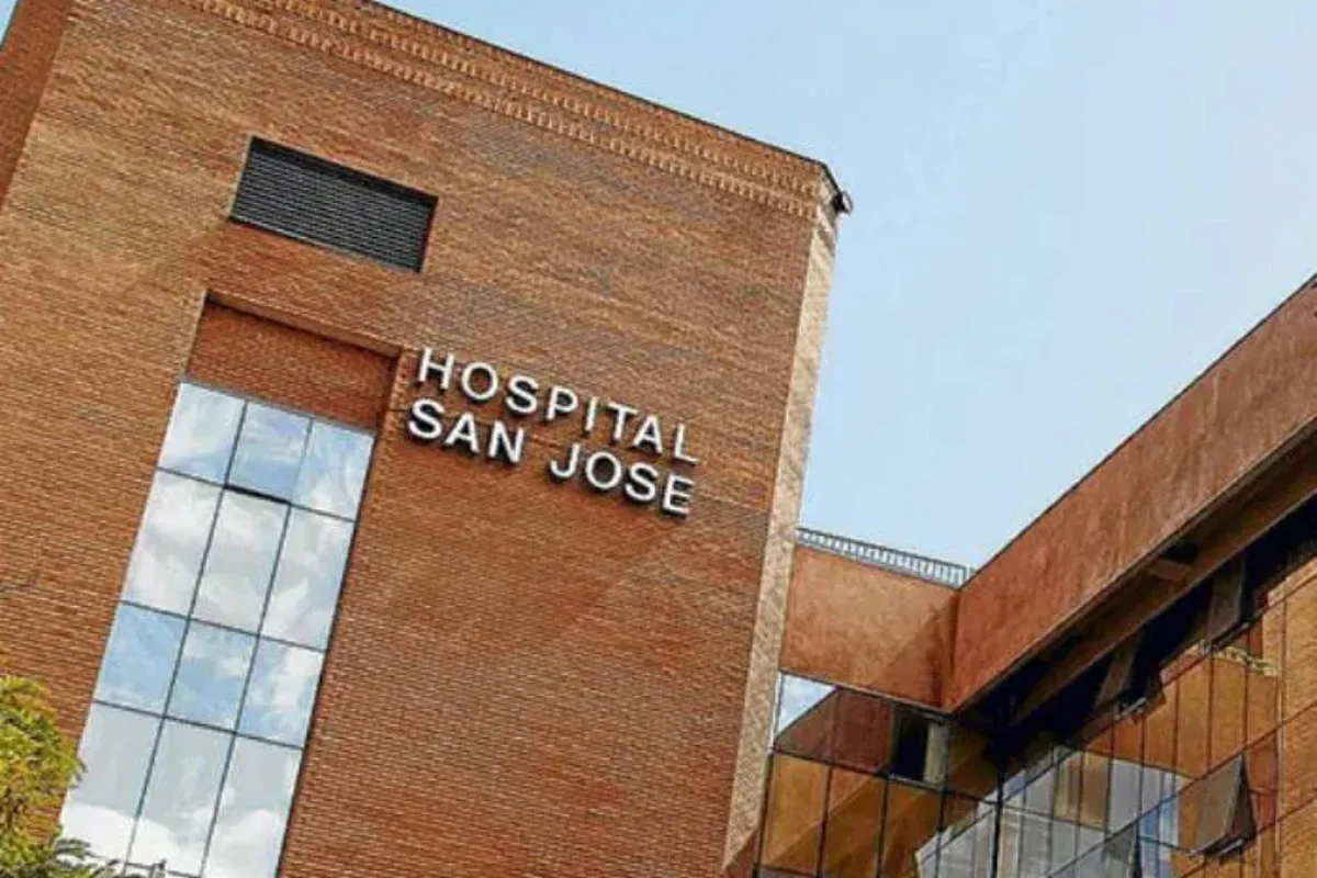 Exdirector del Hospital San José denunció licencias de 14 años y fue despedido por 