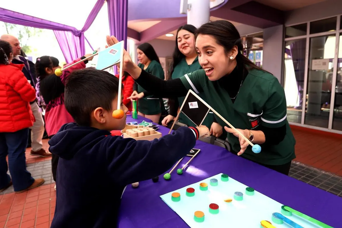 Casi 1.000 estudiantes de San Ramón vivieron la experiencia de la ciencia en una jornada inédita