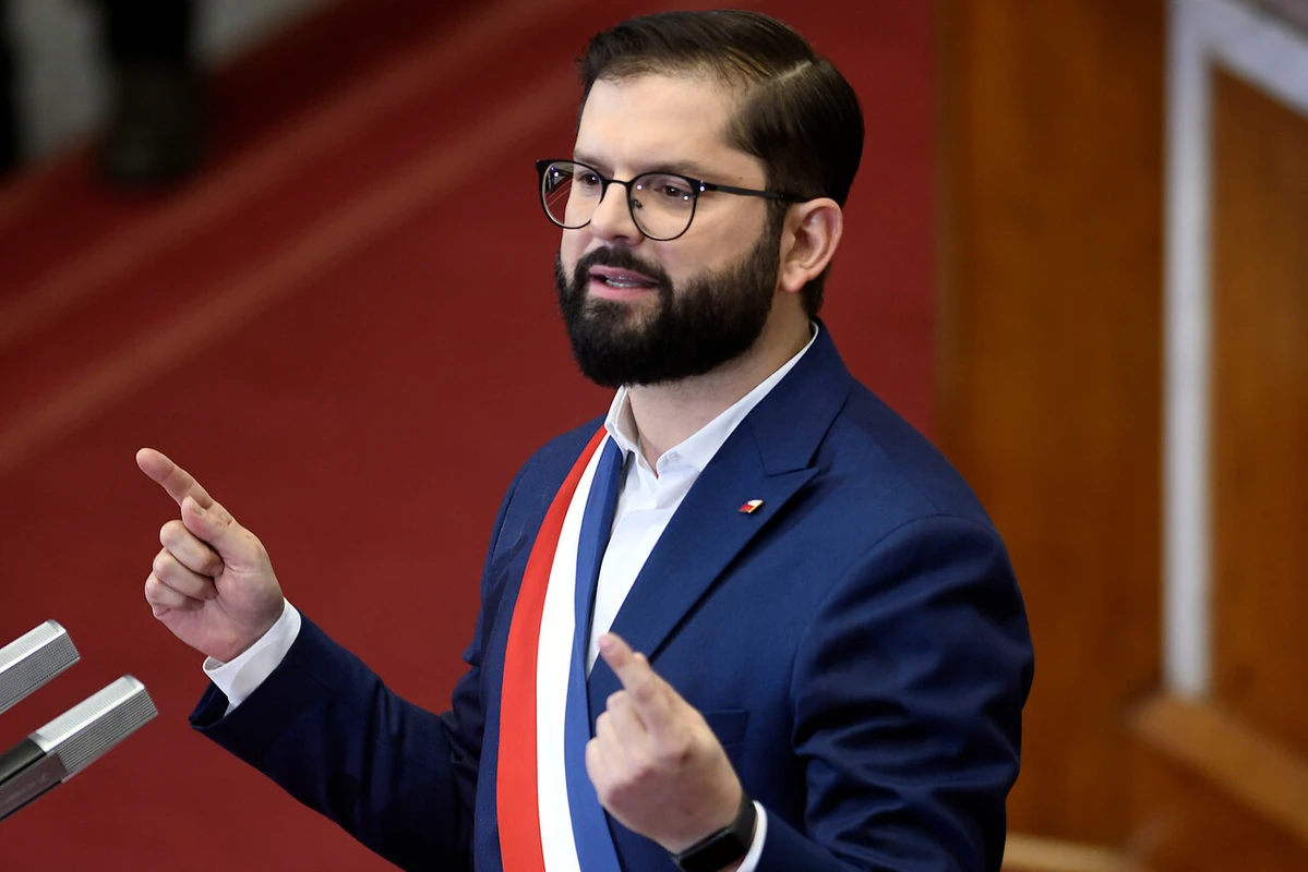 Boric responde cuestionamientos por quitar privilegios a Punta Peuco: "Sectores de derecha siguen justificando golpe de Estado"