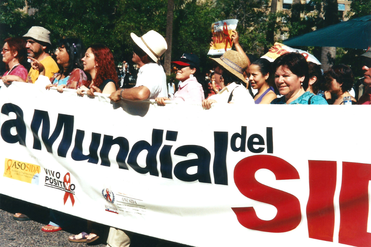 La historia de Fundación Savia que retrata cómo era vivir con VIH cuando el diagnóstico era una condena silenciosa