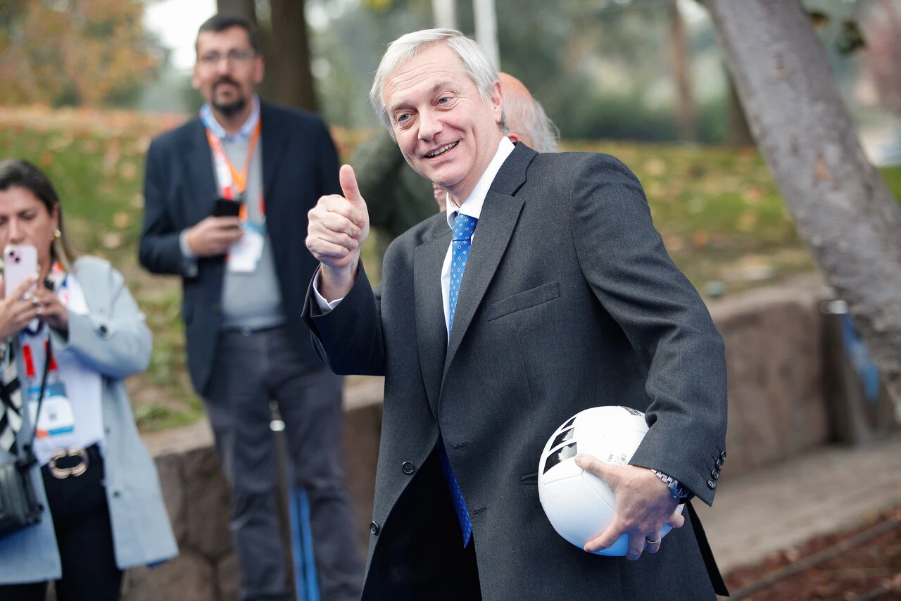 "La campaña se está ordenando": Chile Vamos pone paños fríos ante la arremetida de Kast en las encuestas