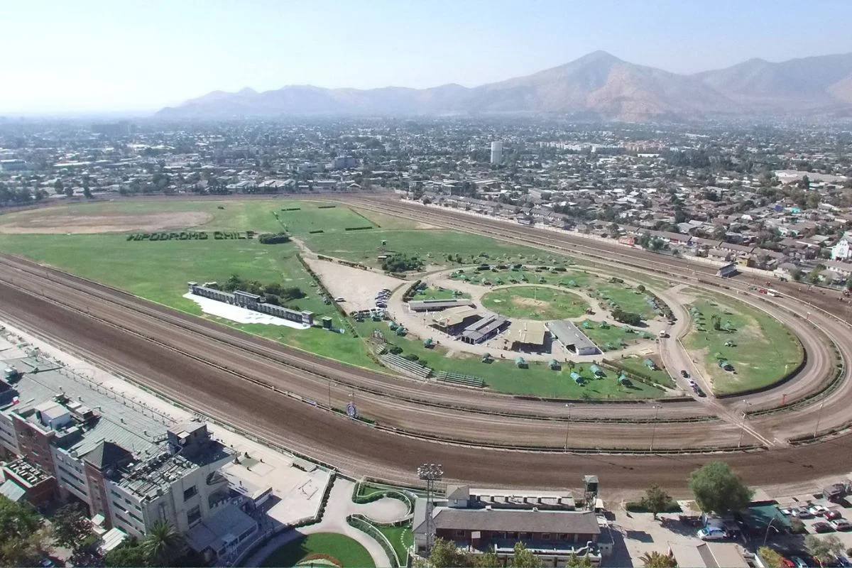 Ruidos excesivos desde Hipódromo Chile provocan cargo grave de la SMA tras 26 denuncias ciudadanas