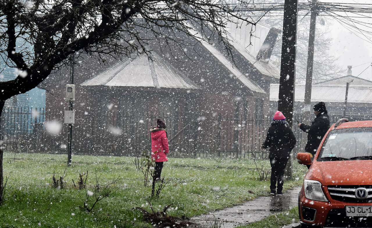 Nieve en Santiago: MeteoChile confirma precipitaciones sólidas en zona oriente y San José de Maipo