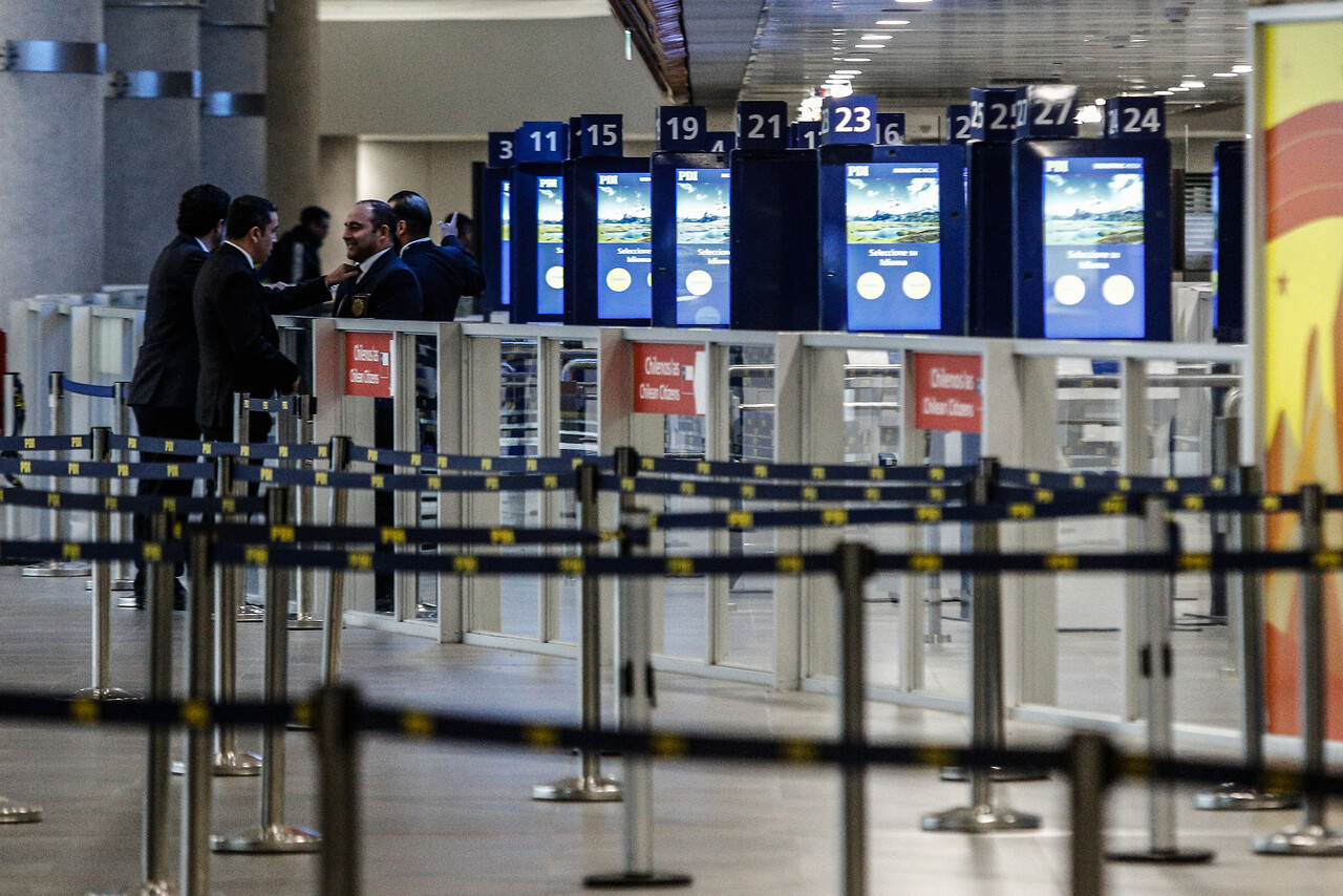 Apagón Cibernético: Falla mundial de Microsoft provoca caídas de servicios de aeropuertos y bancos