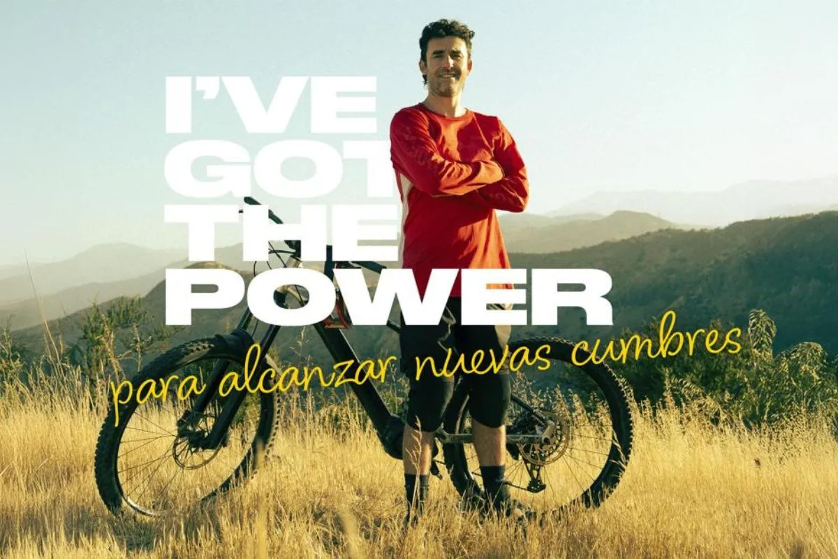 Il Tonino utiliza energía renovable para alimentar su e-bike.