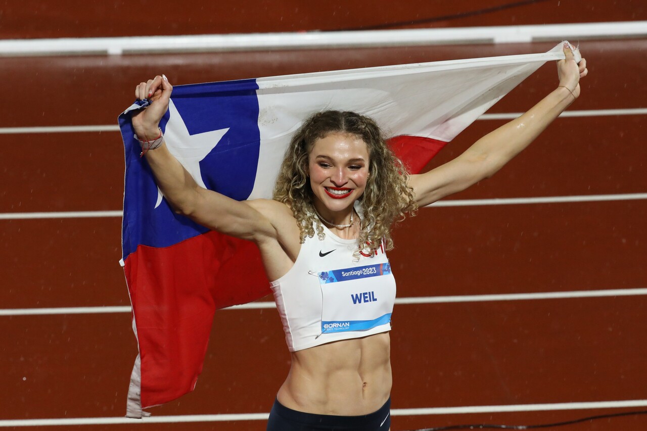 VIDEO| Martina Weil sigue haciendo historia en el atletismo chileno: Primera mujer en bajar los 50’ en 400 mts