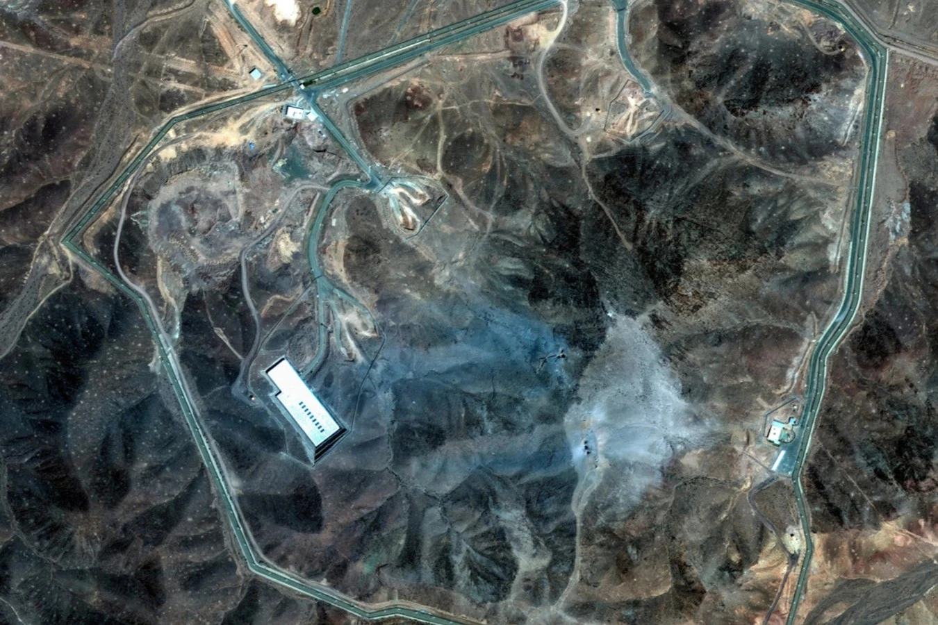 Catástrofe nuclear por ataque a planta iraní contaminaría el mar del que proviene el agua potable del golfo pérsico, alertan especialistas