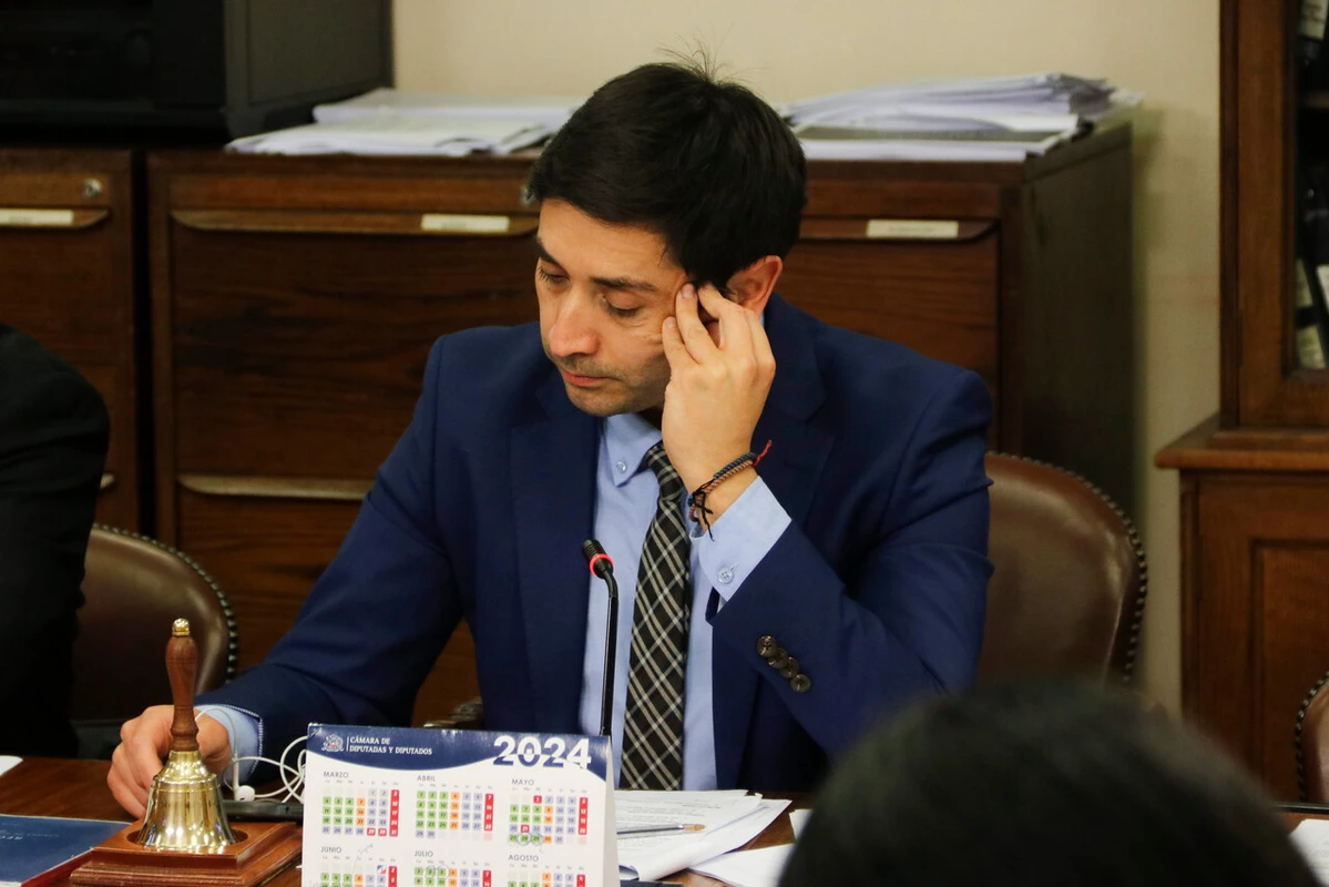 Diputado Miguel Ángel Calisto (Ind-Demócratas) enfrenta querella del CDE por millonario fraude al Fisco