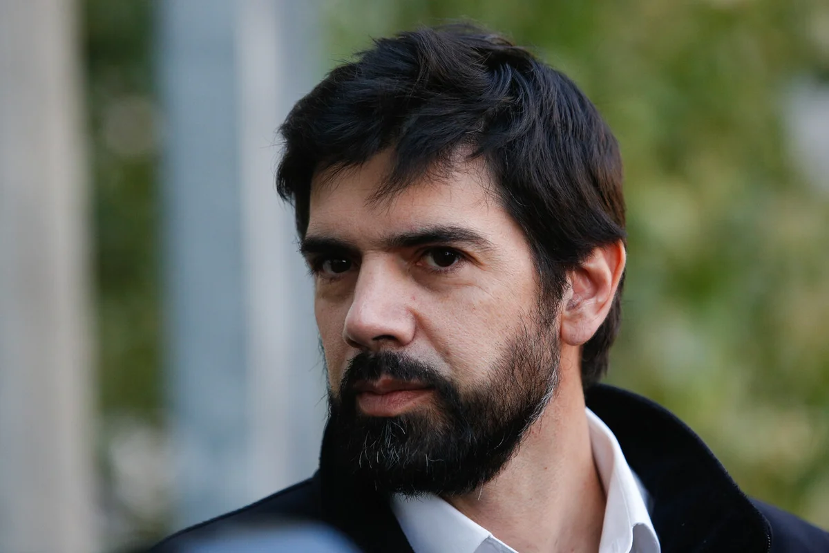 Fiscalía solicita desafuero de diputado Joaquín Lavín León por fraude al fisco y tráfico de influencias