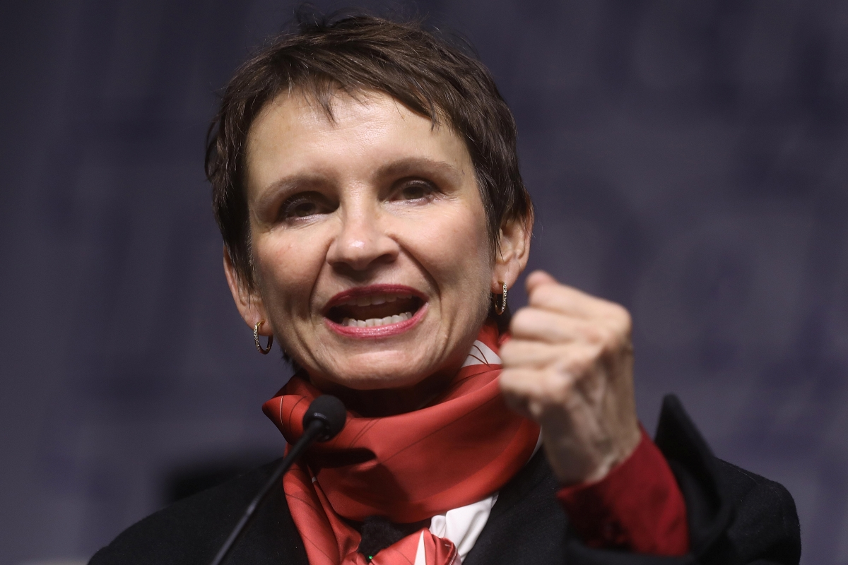 Tohá confirma irrestricto apoyo a Jara si ella gana la primaria presidencial: 