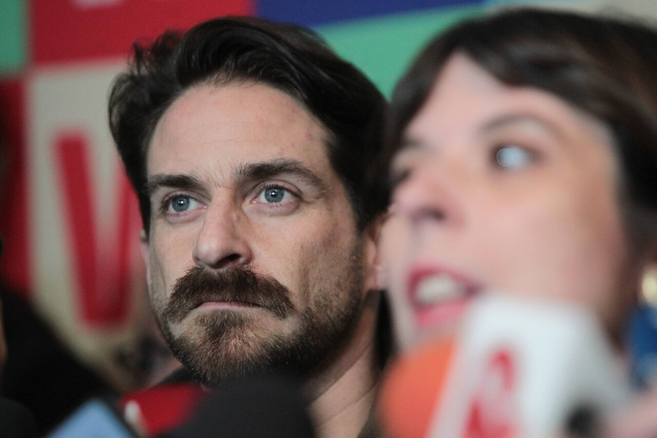 VIDEO| Gonzalo Winter no quiere hablar de fracaso del Frente Amplio y promete apoyo férreo a Jeannette Jara