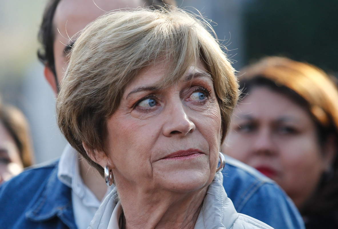 Matthei se desploma en Cadem: Cae 9 puntos, empata con Parisi y es superada por Kast y Jara