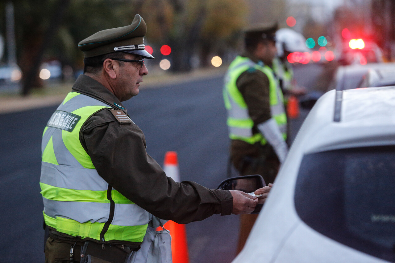 Restricción vehicular en Santiago hoy martes 01 de julio: Las patentes que arrancan el mes sin poder salir