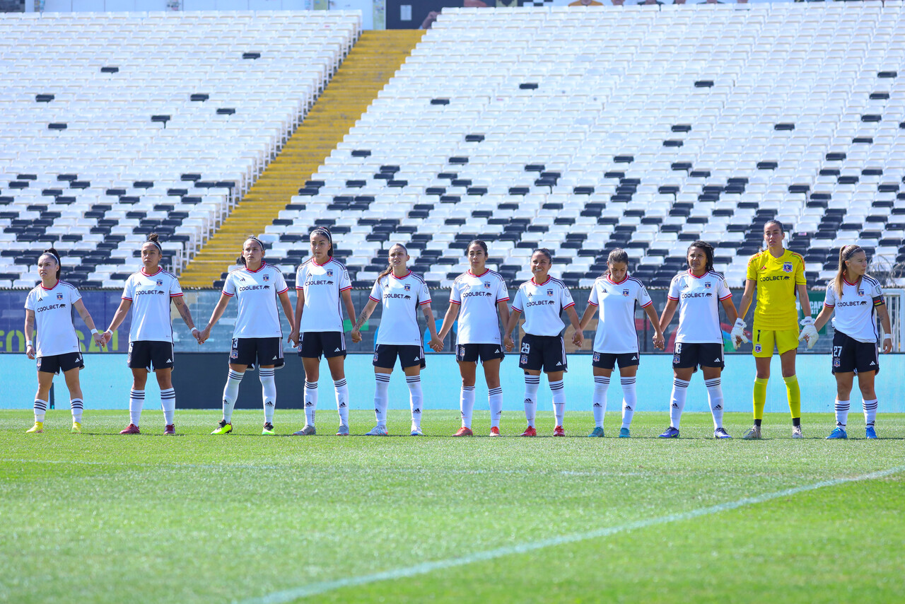Colo Colo es castigado por no proporcionar zapatos de fútbol a su equipo femenino