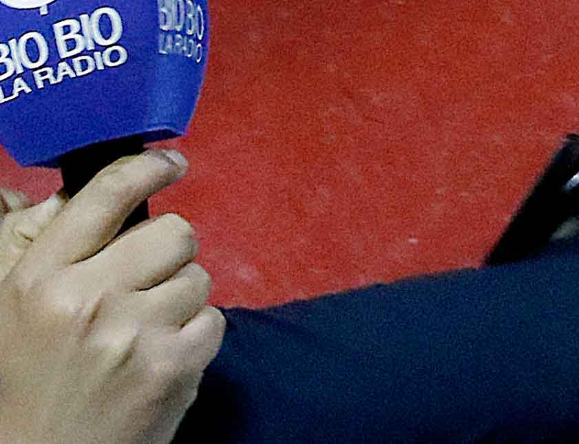 “Se terminan sorpresivamente 14 años…”: Voz insigne de radio Biobío desvinculado por restructuración interna