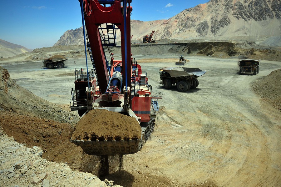 Reportaje audiovisual muestra los minerales chilenos que alimentan la guerra en Europa