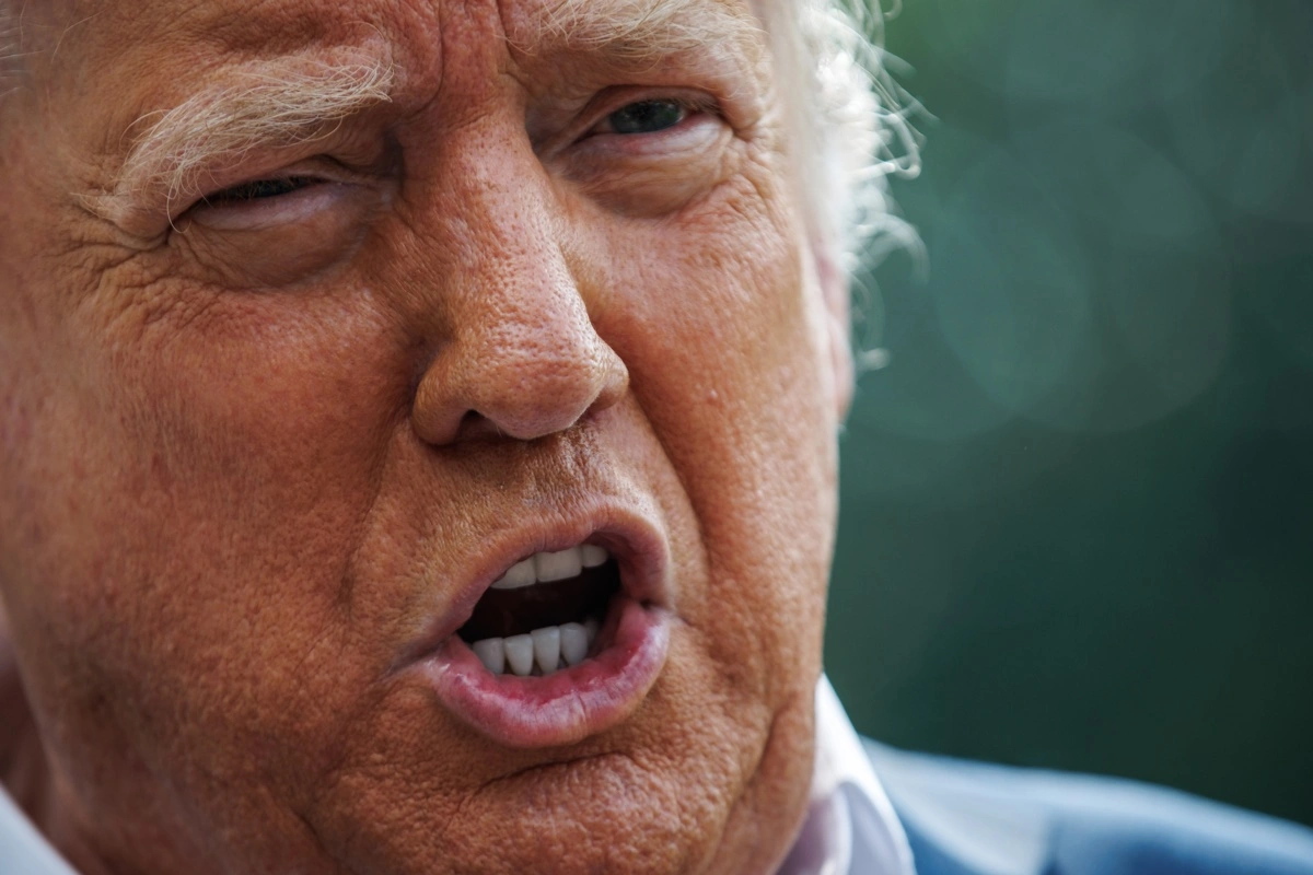 La última locura de Trump: Casa Blanca publica foto emulando a Superman con mensaje “símbolo de justicia”